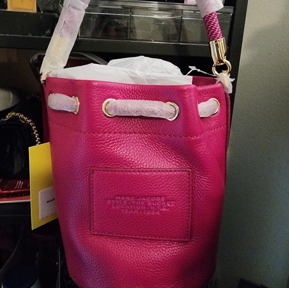 Marc Jacobs Pink Bucket Shoulder Bag - Picture 2 of 3